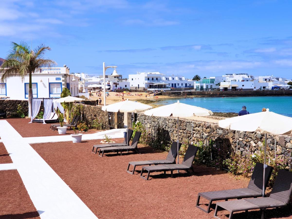 La Graciosa Camelia Beach Vistas Mar Caleta de Sebo Buitenkant foto