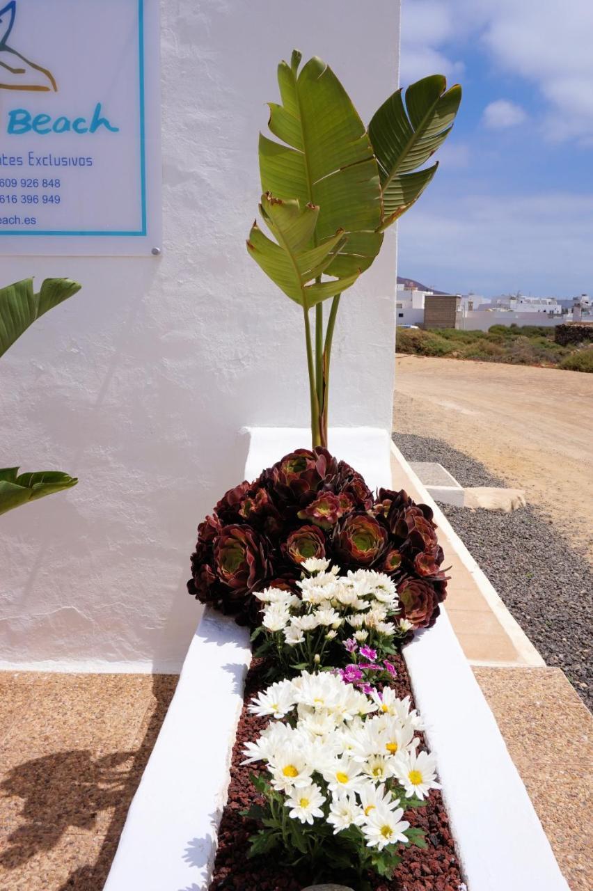 La Graciosa Camelia Beach Vistas Mar Caleta de Sebo Buitenkant foto