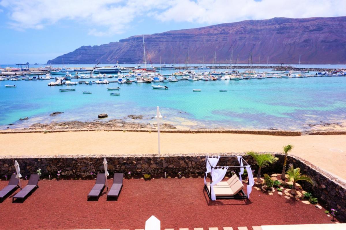 La Graciosa Camelia Beach Vistas Mar Caleta de Sebo Buitenkant foto