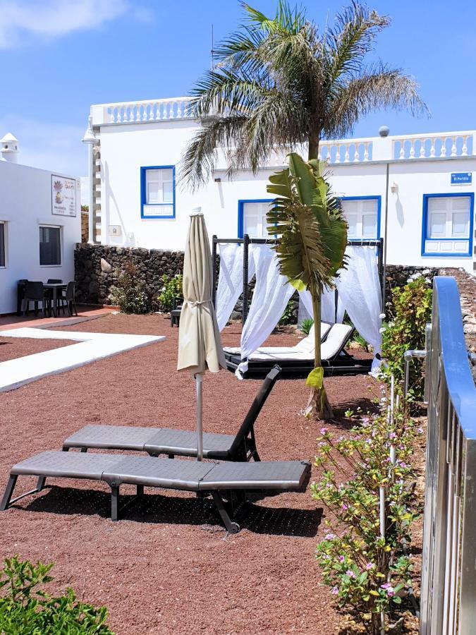 La Graciosa Camelia Beach Vistas Mar Caleta de Sebo Buitenkant foto