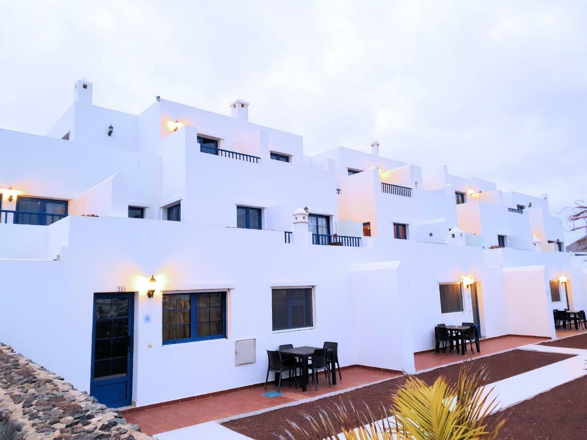 La Graciosa Camelia Beach Vistas Mar Caleta de Sebo Buitenkant foto
