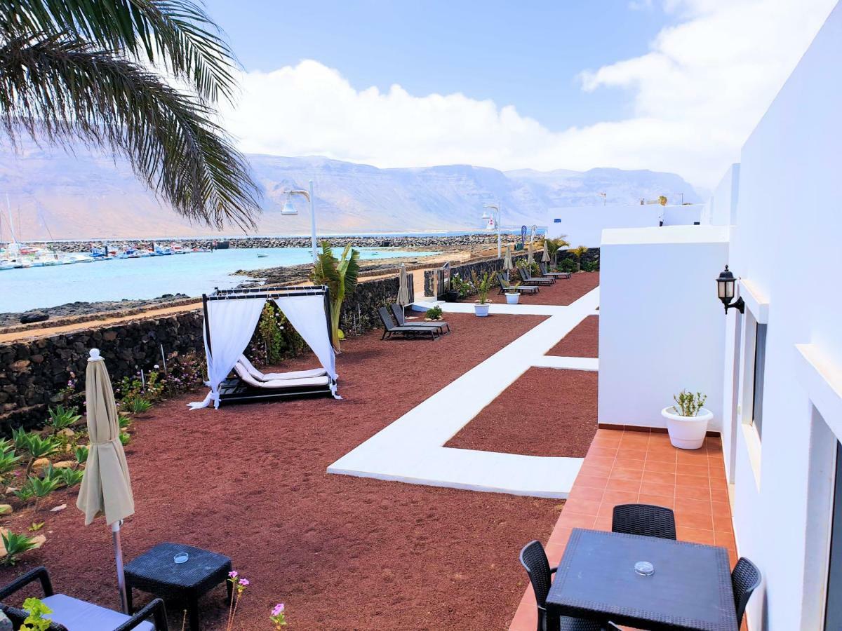 La Graciosa Camelia Beach Vistas Mar Caleta de Sebo Buitenkant foto