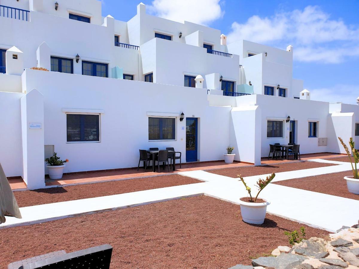 La Graciosa Camelia Beach Vistas Mar Caleta de Sebo Buitenkant foto